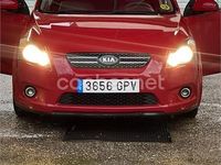Usado Kia ProCeed 140 CV (102 kW) 2009 Granate Berlina