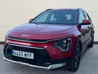 Usado Kia Niro 129 CV (94 kW) 2025 Rojo SUV