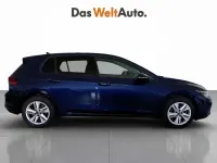 Usado VW Golf VIII Life 110 CV (80 kW) 2022 Azul Berlina
