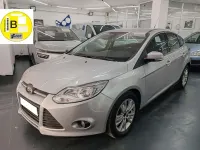 Usado Ford Focus Titanium 115 CV (84 kW) 2013 Gris / plata Berlina