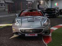 Usado Ferrari California 489 CV (359 kW) 2012 Gris Descapotable