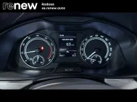 Usado Skoda Kamiq Ambition 110 CV (80 kW) 2022 Blanco SUV