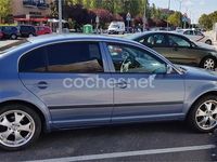 Usado Skoda Superb Classic 130 CV (95 kW) 2003 Azul Berlina
