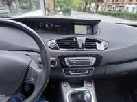 Usado Renault Grand Scénic III Dynamique 110 CV (80 kW) 2013 Negro Monovolumen