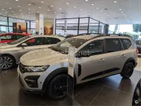 Usado Dacia Jogger Extreme 110 CV (80 kW) 2022 Gris / plata Monovolumen