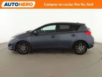 Usado Toyota Auris Hybrid Active 136 CV (100 kW) 2015 Azul Utilitario