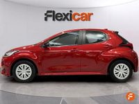 Usado Toyota Yaris Hybrid Active 116 CV (85 kW) 2023 Rojo
