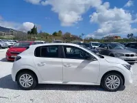 Usado Peugeot 208 Active 102 CV (75 kW) 2023 Blanco Utilitario