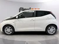 Usado Toyota Aygo X-cite 72 CV (52 kW) 2016 Blanco Utilitario