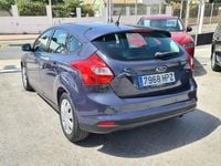 Usado Ford Focus Trend 125 CV (91 kW) 2013 Azul Berlina