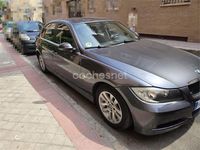Usado BMW 318 122 CV (89 kW) 2007 Gris / plata Berlina