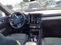 Usado Volvo XC40 Core 211 CV (155 kW) 2023 Negro SUV