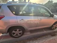 Usado Toyota RAV4 Sol 136 CV (100 kW) 2006 Gris / plata SUV