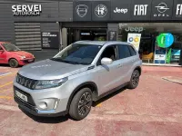 Usado Suzuki Vitara GLX 129 CV (94 kW) 2022 Gris / plata SUV