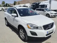 Usado Volvo XC60 Momentum 136 CV (100 kW) 2012 Blanco SUV