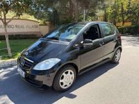 Usado Mercedes A160 82 CV (60 kW) 2011 Negro Utilitario