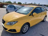 Usado Seat Ibiza SC Reference 90 CV (66 kW) 2010 Amarillo Utilitario