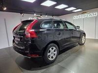 Käytetty Volvo XC60 Kinetic 181 HP (133 kW) 2014 Musta Katumaasturi