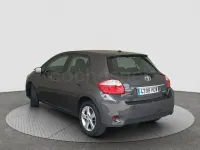 Usado Toyota Auris Active 132 CV (97 kW) 2011 Gris / plata Utilitario