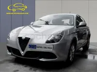 Usado Alfa Romeo Giulietta 120 CV (88 kW) 2021 Gris / plata Berlina