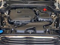 Usado Mini ONE 102 CV (75 kW) 2020 Beige Utilitario