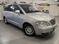 Usado SsangYong Rodius 165 CV (121 kW) 2011 Plateado Monovolumen