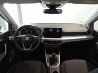 Usado Seat Arona Style 110 CV (80 kW) 2024 Gris plata SUV