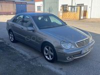 Usado Mercedes C220 Avantgarde 150 CV (110 kW) 2004 Beige Berlina