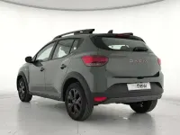 Usado Dacia Sandero Extreme 100 CV (73 kW) 2025 Verde Berlina