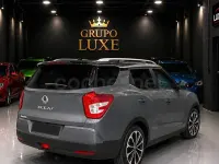Usado SsangYong XLV 115 CV (84 kW) 2017 Gris / plata SUV