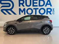 Usado Renault Captur Techno 140 CV (102 kW) 2023 Gris / plata SUV