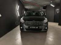 Usado Ford Ka Plus Active 85 CV (62 kW) 2019 Gris / plata Utilitario
