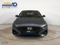 Usado Hyundai i30 100 CV (73 kW) 2024 Gris Berlina