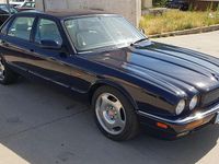 Usado Jaguar XJR S 322 CV (236 kW) 1995 Azul Berlina