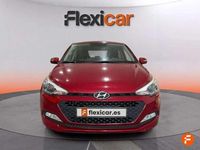 Usado Hyundai i20 84 CV (61 kW) 2017 Rojo Utilitario