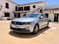 Usado VW Jetta Sportline 110 CV (80 kW) 2015 Gris / plata Berlina