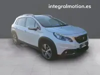 Usado Peugeot 2008 Allure 110 CV (80 kW) 2016 Blanco SUV
