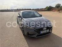 Usado Hyundai i30 N Line 120 CV (88 kW) 2023 Gris / plata Berlina