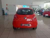 Usado Ford Ka Titanium 69 CV (50 kW) 2016 Rojo Berlina