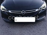 Usado Opel Astra Excellence 110 CV (80 kW) 2018 Negro Familiar