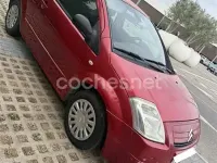Usado Citroën C2 70 CV (51 kW) 2007 Granate Utilitario