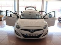 Usado Hyundai i30 Base 90 CV (66 kW) 2015 Blanco Berlina