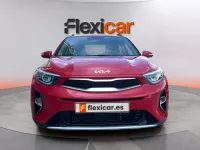 Usado Kia Stonic 100 CV (73 kW) 2024 Granate SUV