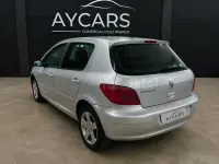 Usado Peugeot 307 110 CV (80 kW) 2004 Gris / plata Berlina