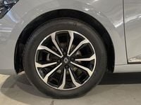 Usado Renault Clio V Techno 100 CV (73 kW) 2025 Gris Berlina