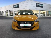 Usado Peugeot 208 Active 101 CV (74 kW) 2023 Dorado Utilitario