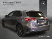 Usado Mercedes A180 AMG line 116 CV (85 kW) 2021 Mountaingrau  met. Berlina