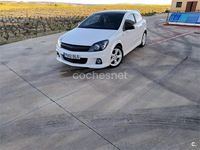 Usado Opel Astra GTC Sport 140 CV (102 kW) 2009 Blanco Berlina