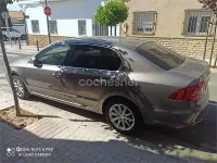 Usado Skoda Superb Ambition 140 CV (102 kW) 2014 Gris / plata Berlina
