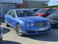 Usado Bentley Continental Flying Spur 560 CV (411 kW) 2006 Azul metalico Berlina